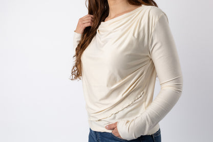 CAMISETA DE LACTANCIA LAIA | BLANCO ROTO | Ropa de lactancia sostenible y elegante