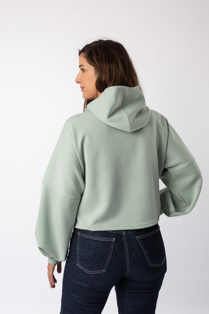 SUDADERA DE LACTANCIA KSENIYA | MENTA | Ropa de lactancia elegante